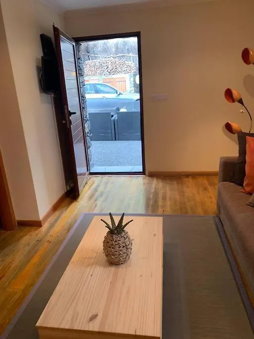Cozy Chalet With Ocean View Seixal  Portugal