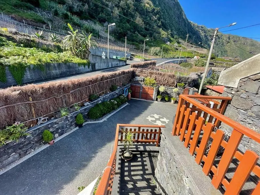 Cozy Chalet With Ocean View 塞沙尔 葡萄牙