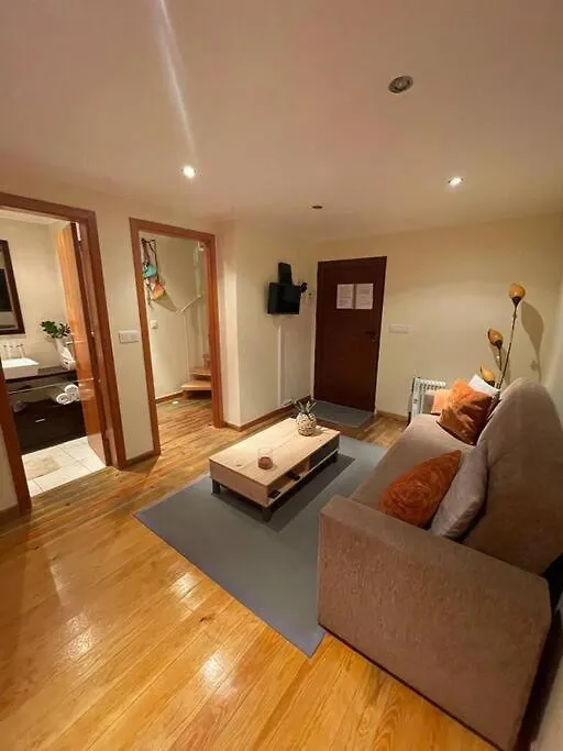 Cozy Chalet With Ocean View Seixal